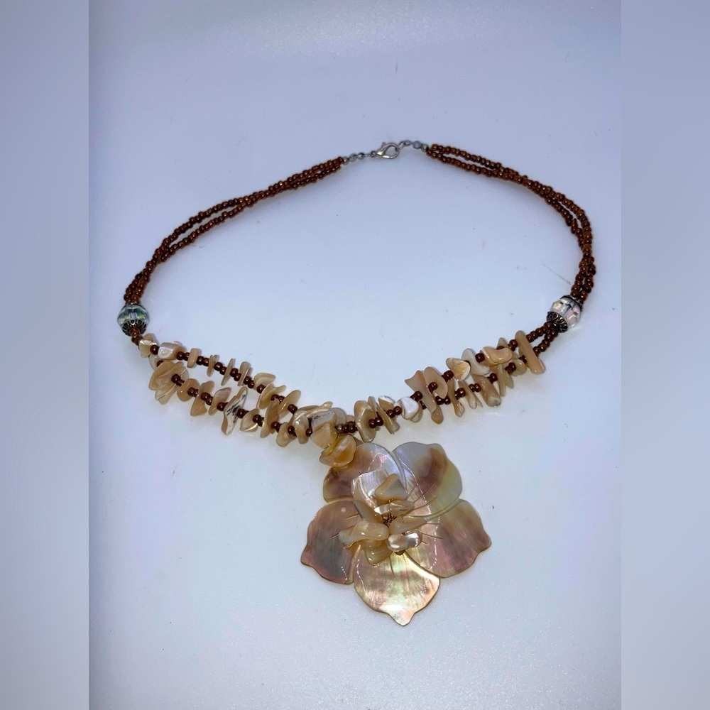 Vtg Mother Of Pearl MOP Carved Flora Flower Beaded Necklace 16” + 2.5” Pendant